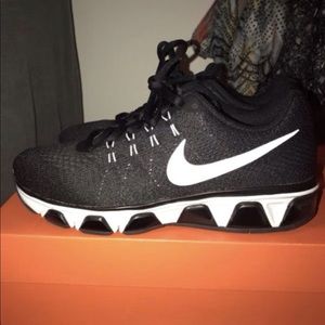 Nike Air Maxes Woman’s Size 7